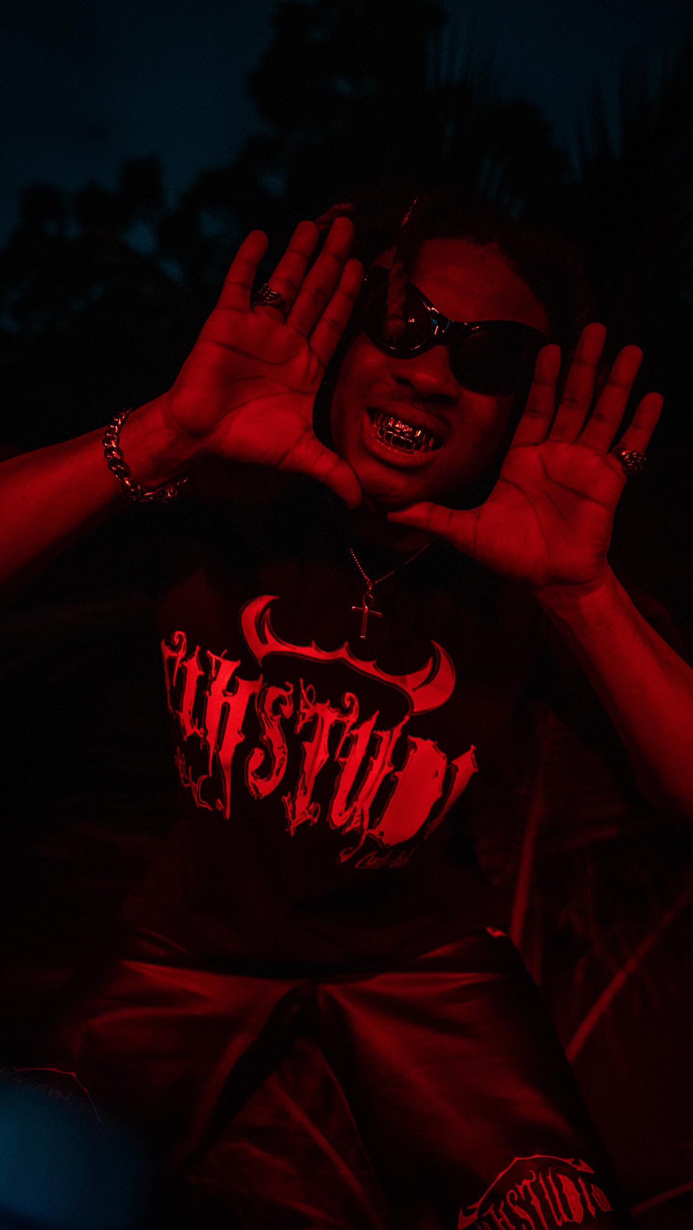 TIH-LOGO TEE