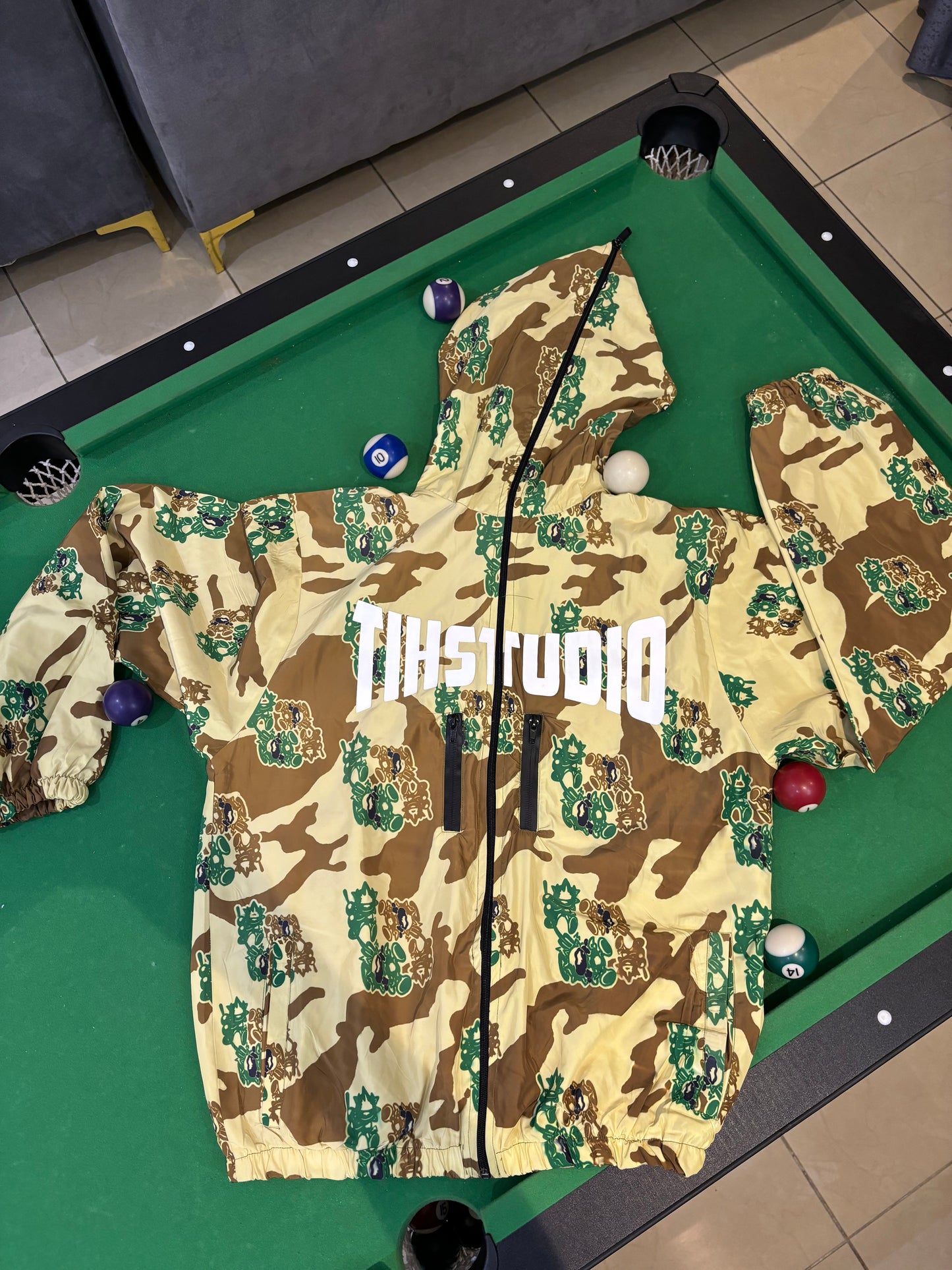 TIH TRACKSUIT (Camo)